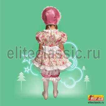 Кукла в шляпке