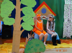 Карнавальные, сценические костюмы для постановки сказок в детских садах